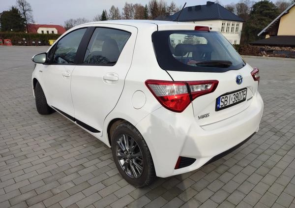 Toyota Yaris cena 53900 przebieg: 35000, rok produkcji 2018 z Biała małe 106